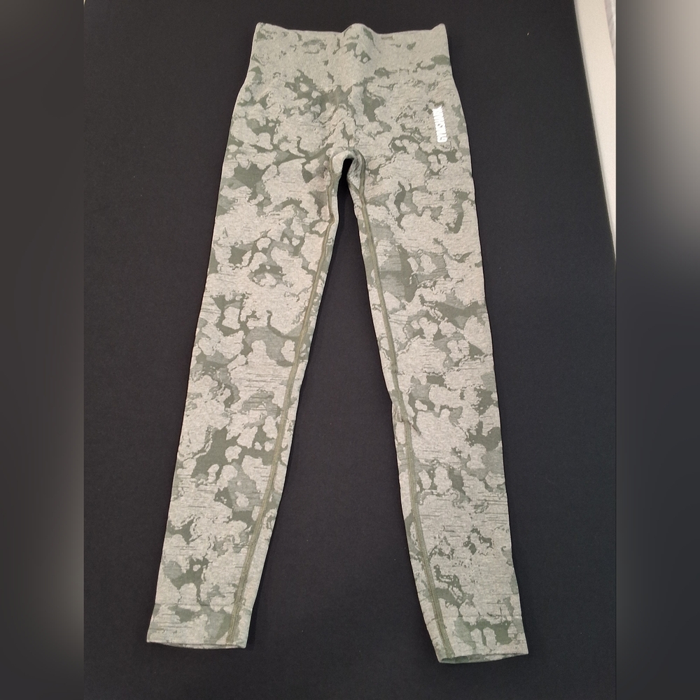 Gymshark Leggings Olive and Gray Camouflage